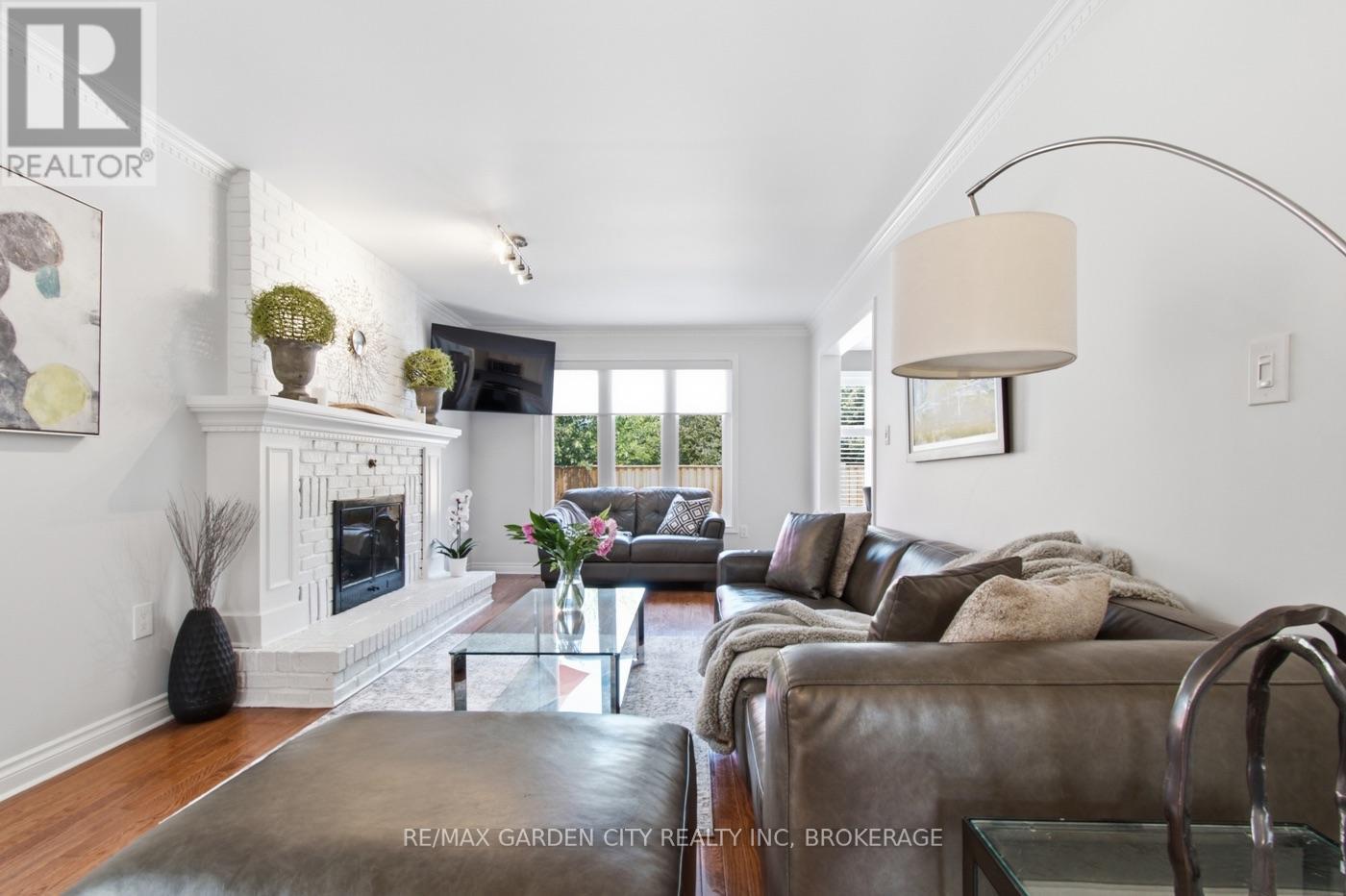 73 WEST FARMINGTON DRIVE - 9