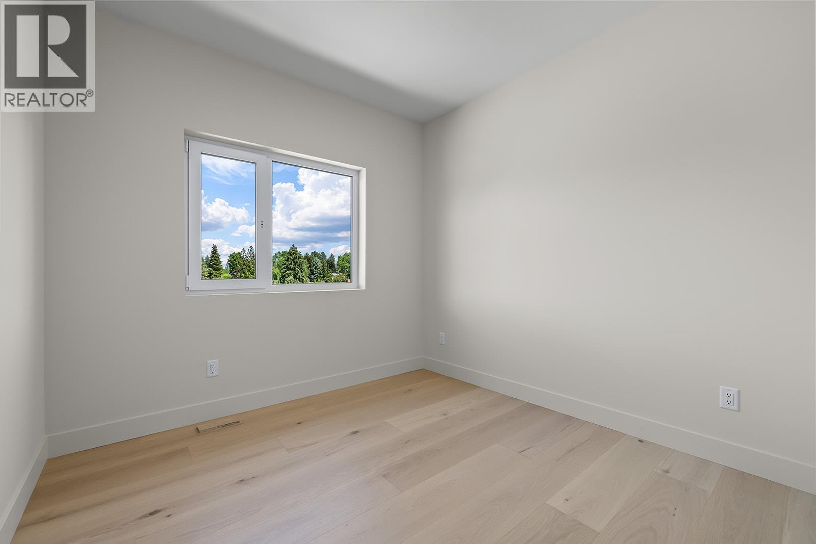 #2 4495 Walker Road - 28