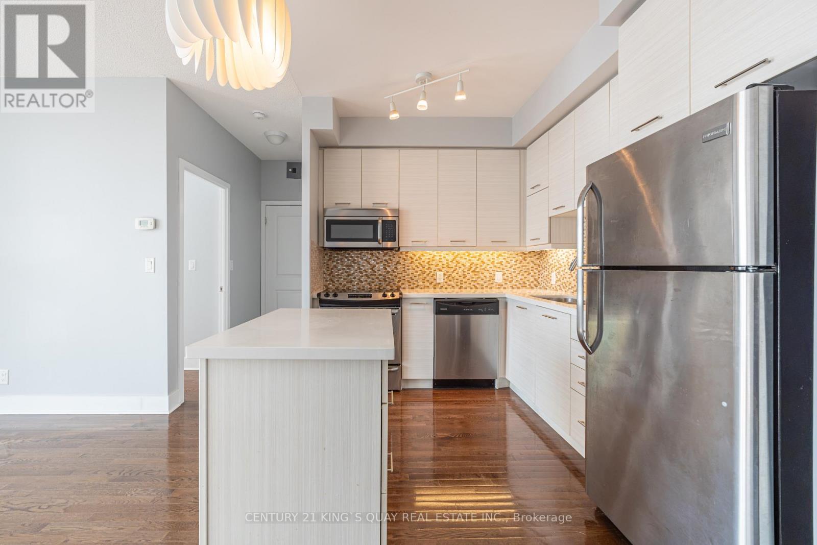 #PH 11 26 NORTON AVENUE - 10