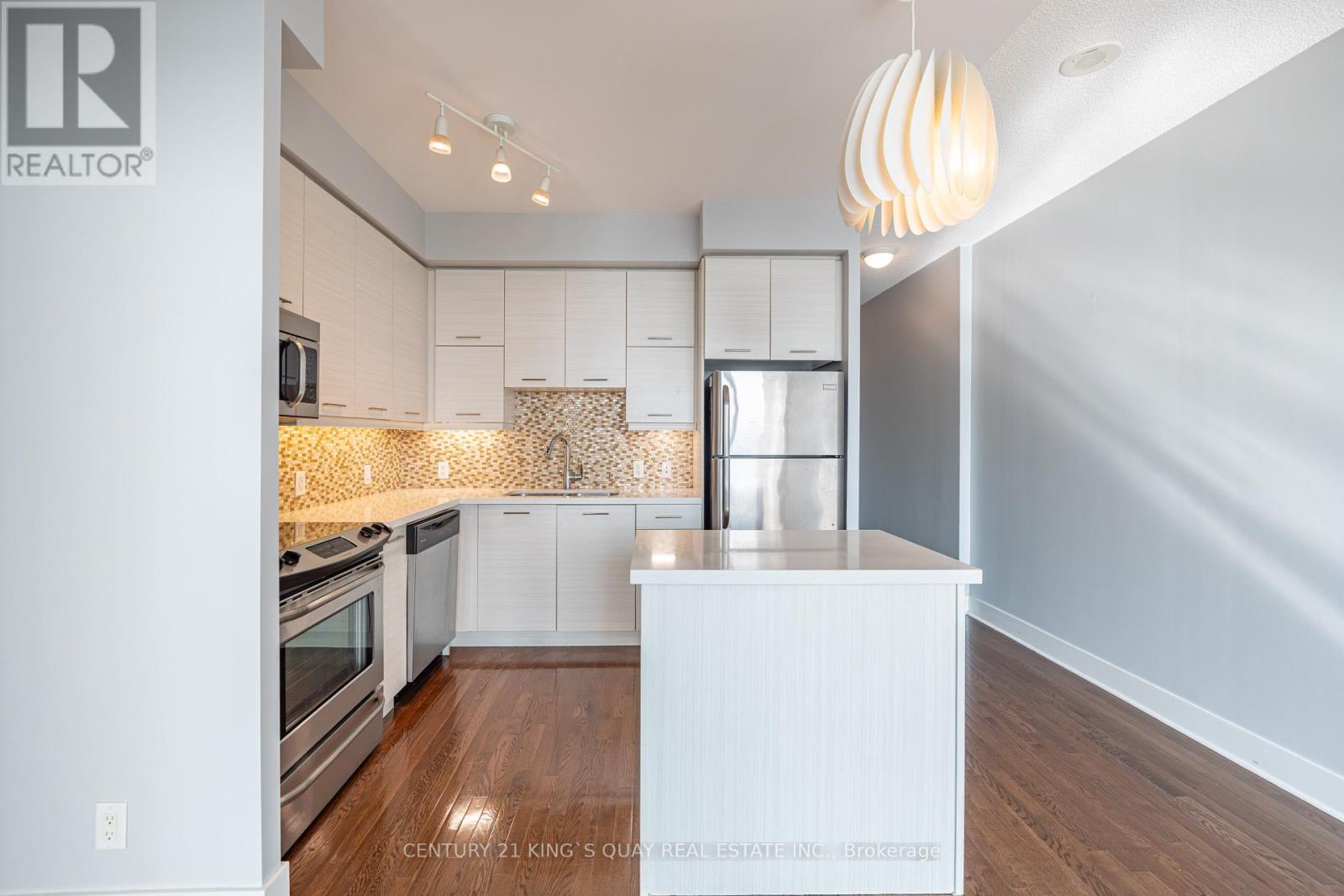#PH 11 26 NORTON AVENUE - 13