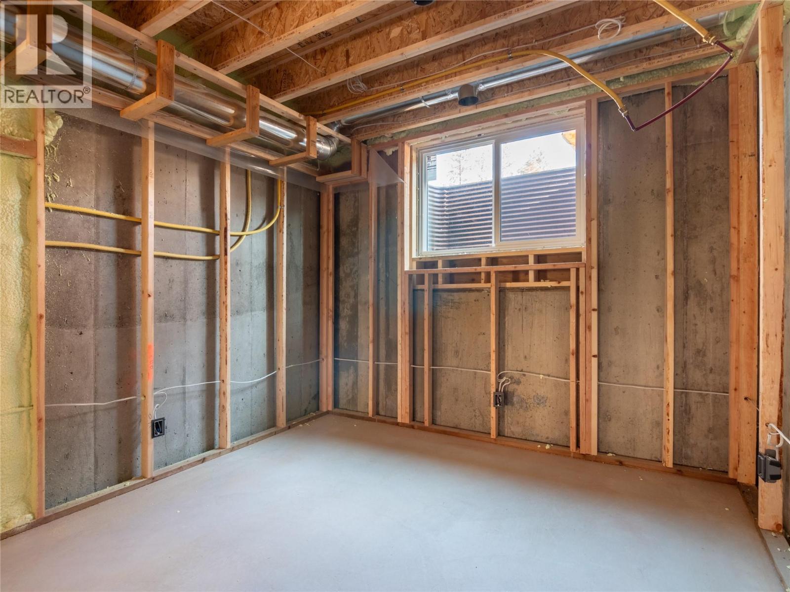 4850 Bassett Avenue - 52