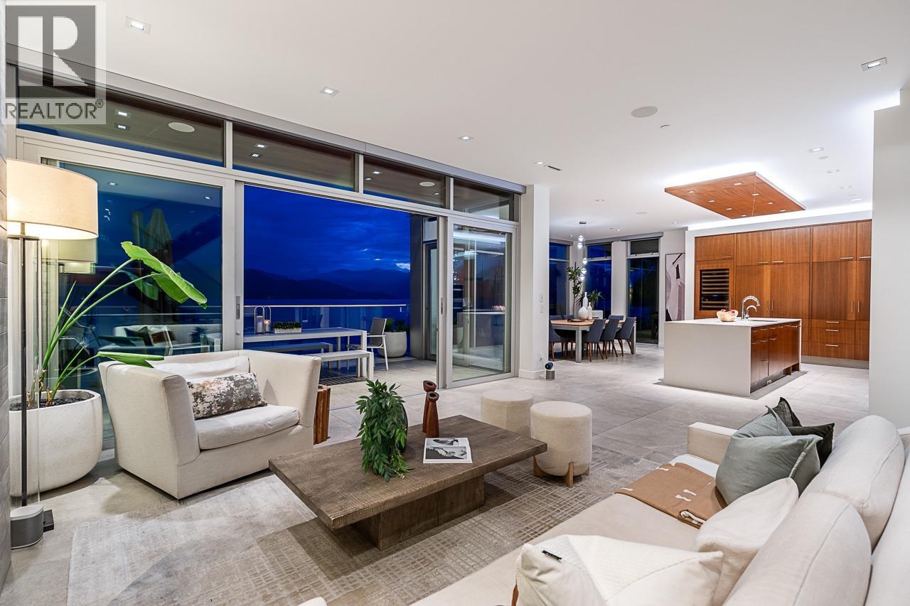 53 BRUNSWICK BEACH Road, Lions Bay, British Columbia, V0N2E0, Lions Bay, British Columbia — photo 5 of 5