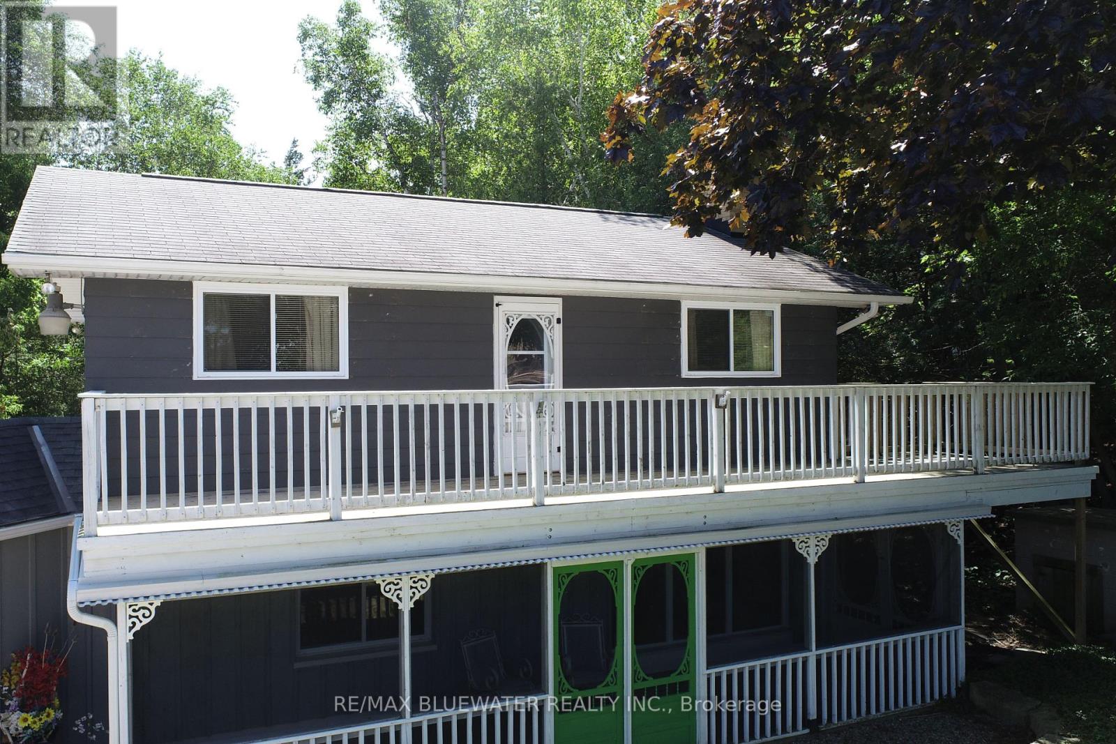 9994 EDWARD STREET - 32