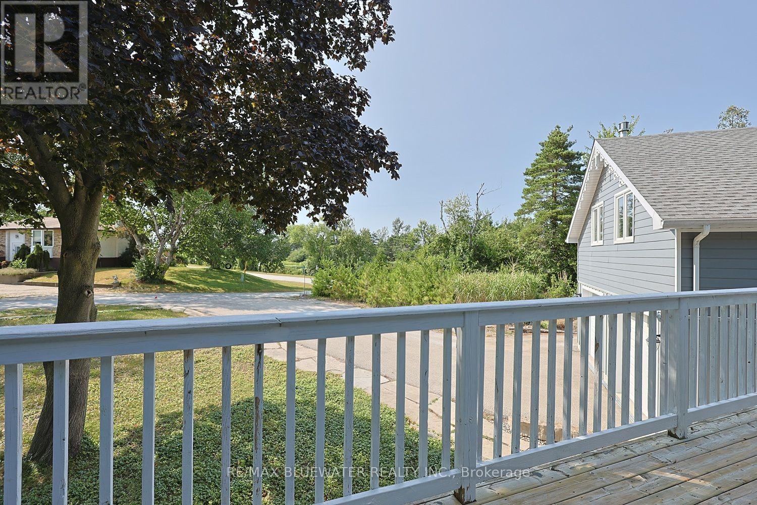 9994 EDWARD STREET - 33