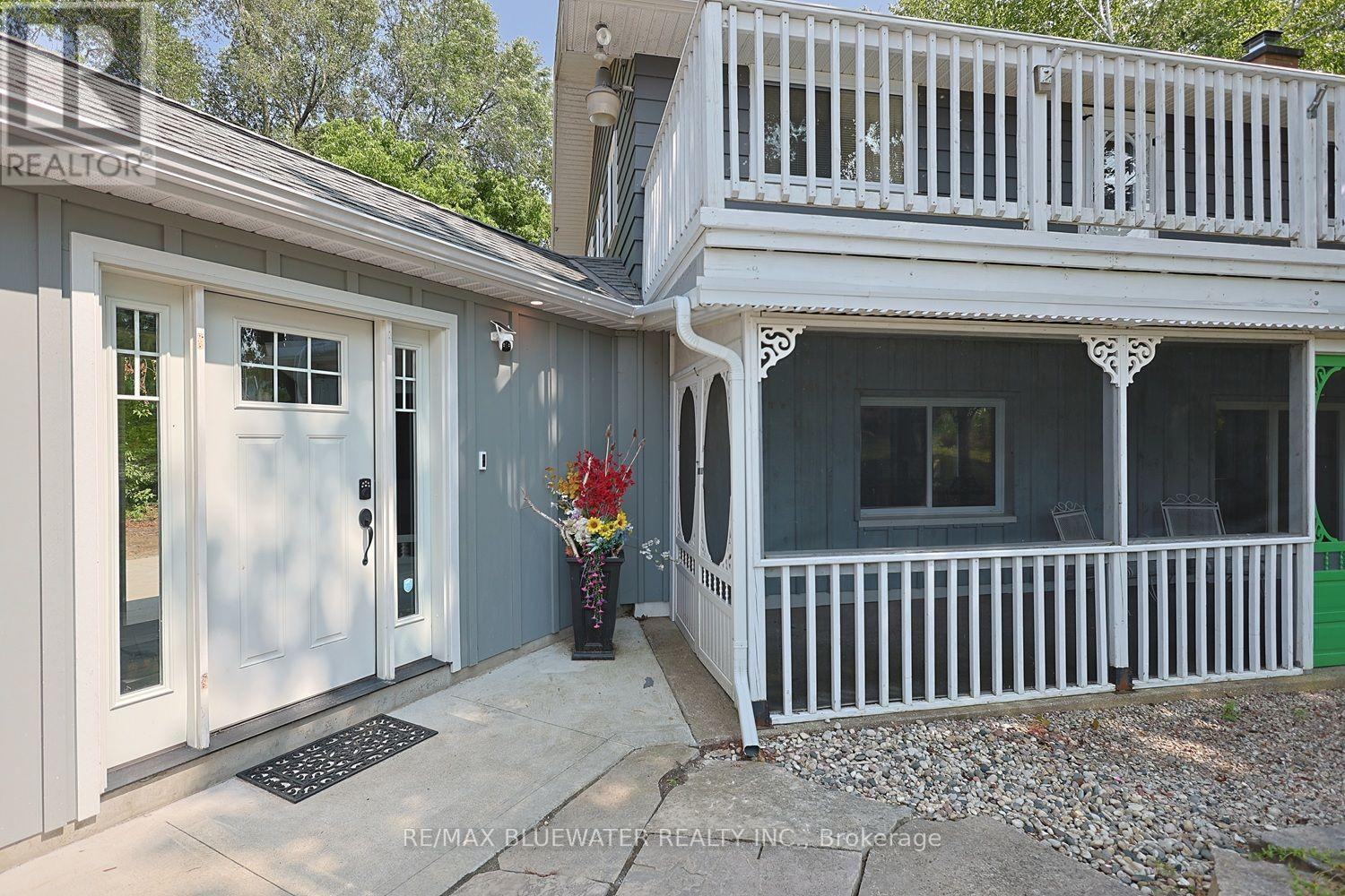 9994 EDWARD STREET - 8