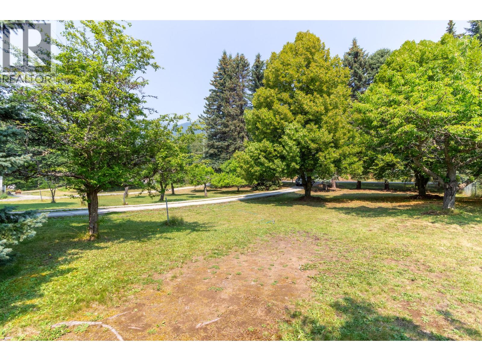 7546 Upper Balfour Road - 36