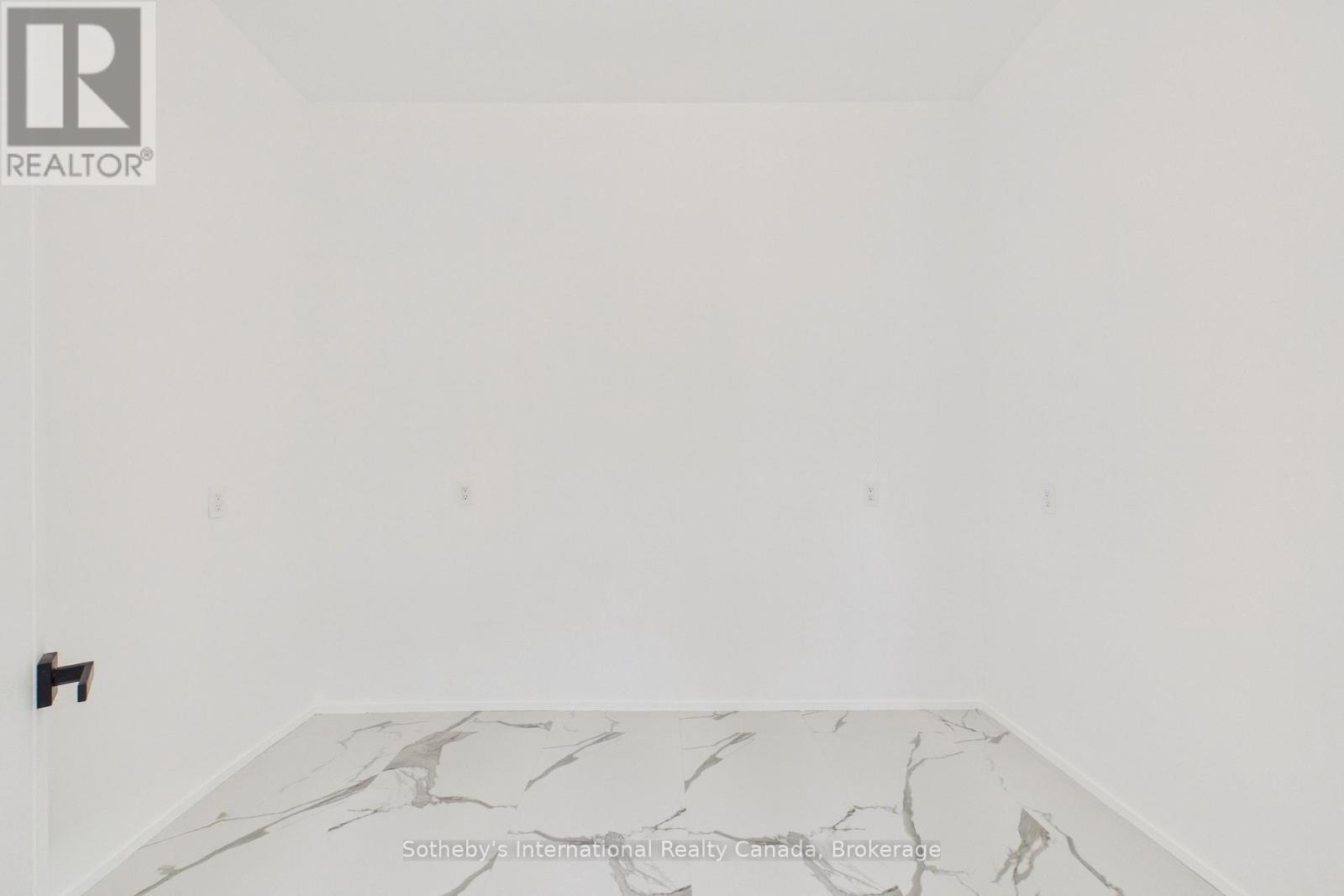 492 BRUNEL ROAD - Image 15