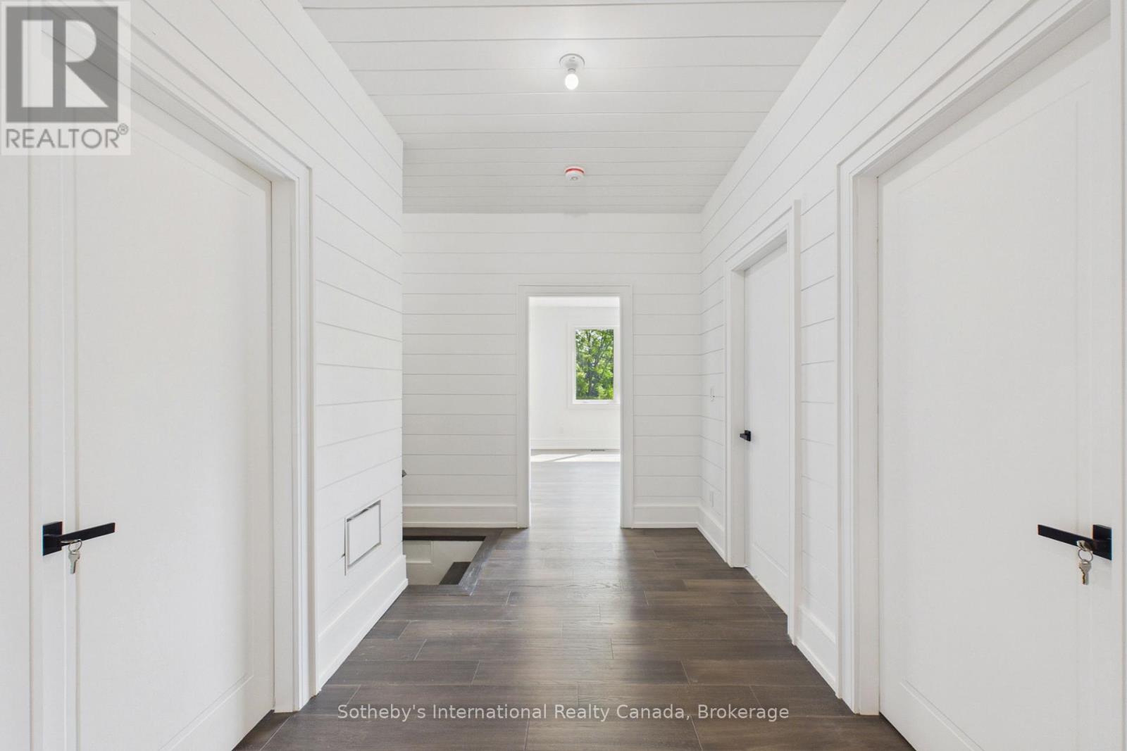 492 BRUNEL ROAD - 31