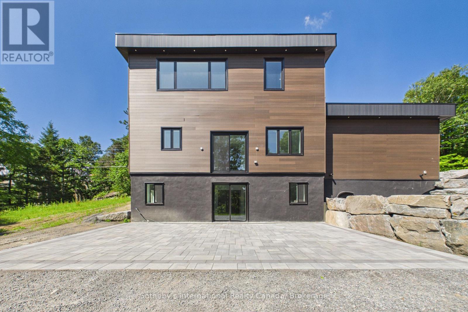 492 BRUNEL ROAD - 37