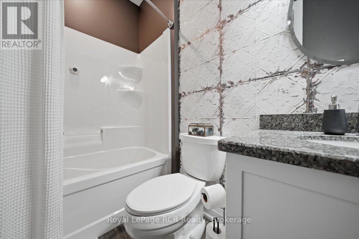 #501 80 9TH STREET E - 7