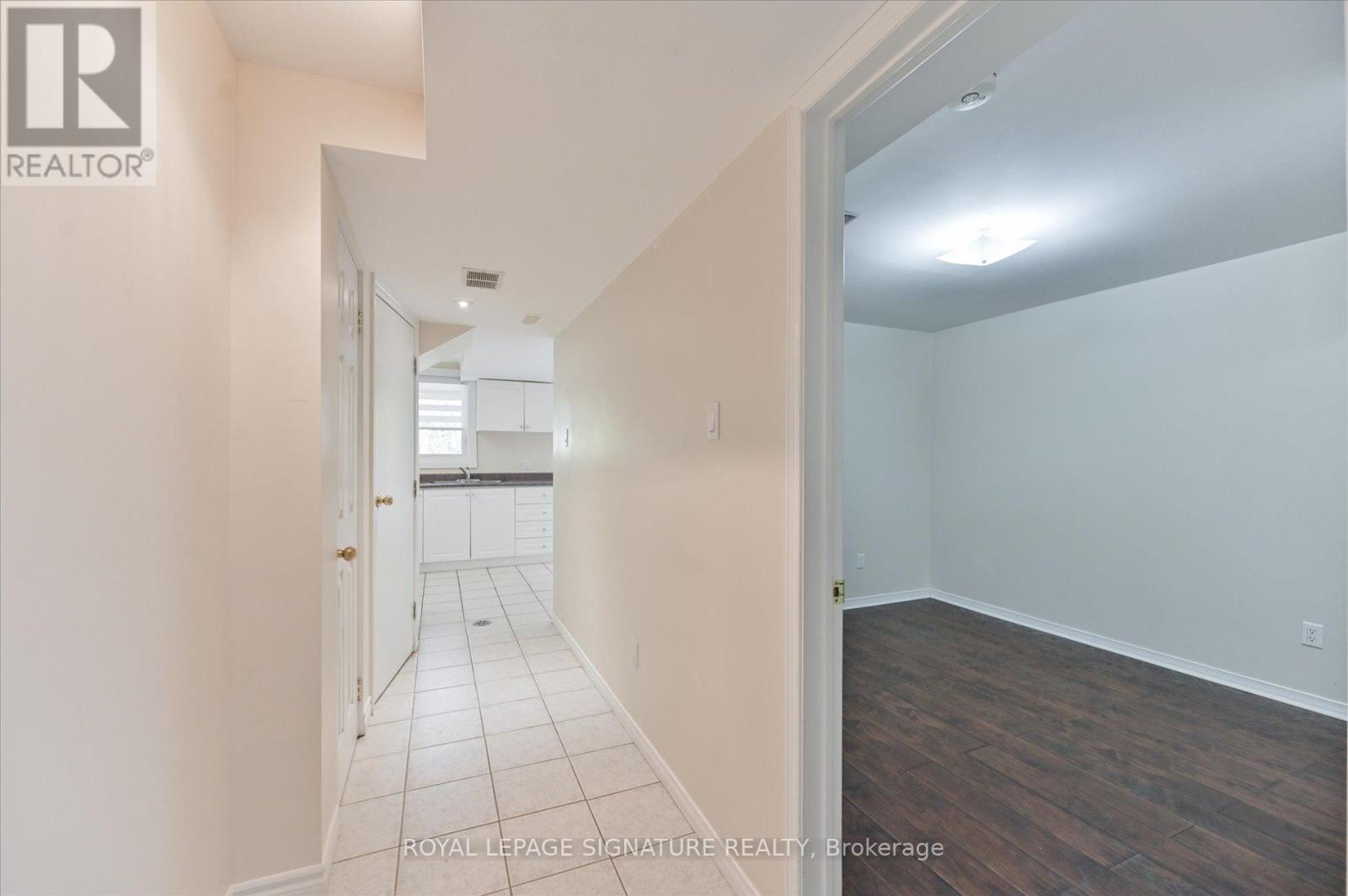 5481 PALMERSTON CRESCENT - 37