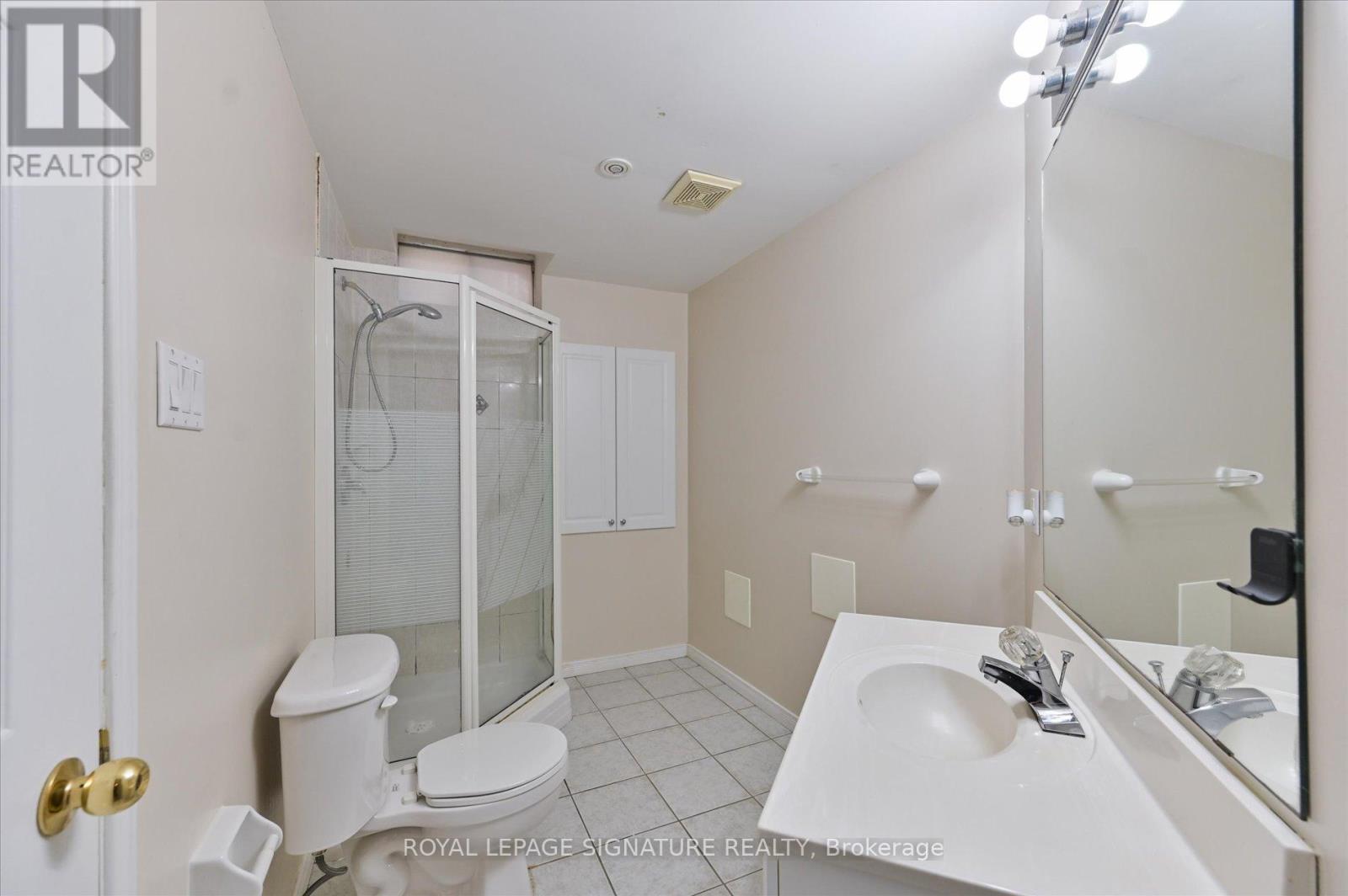 5481 PALMERSTON CRESCENT - 38