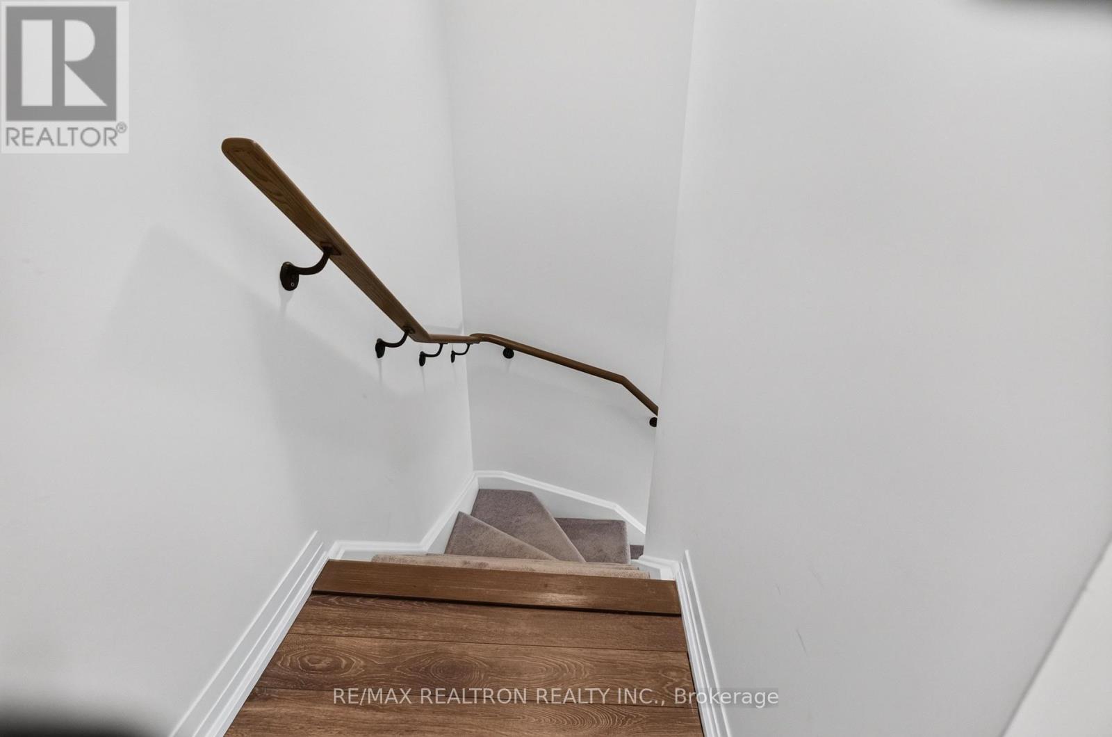 #1010 2635 WILLIAM JACKSON DRIVE - Image 24