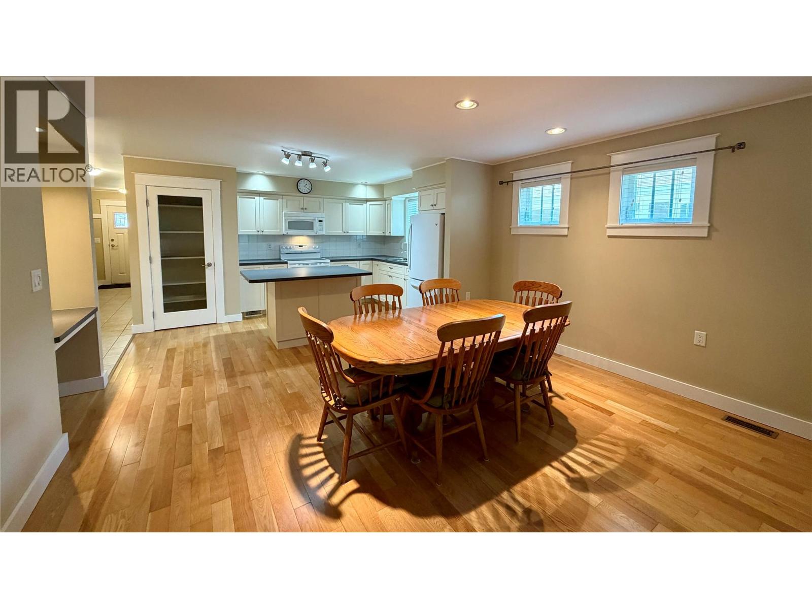 7449 7TH Street - 26
