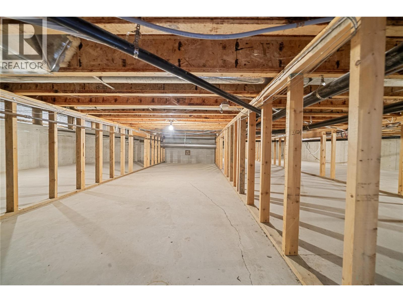 1102 Trans Canada Highway - 46