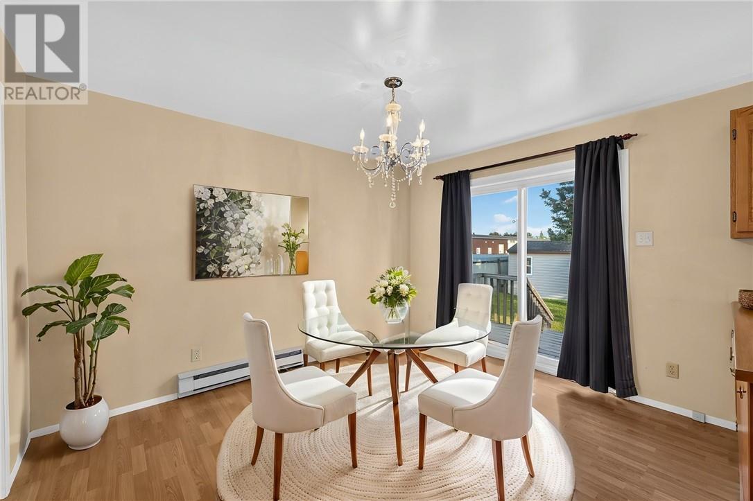 23 Sycamore Street - 13