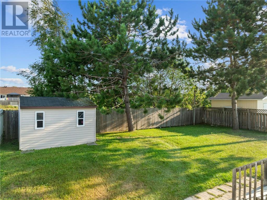 23 Sycamore Street - 19