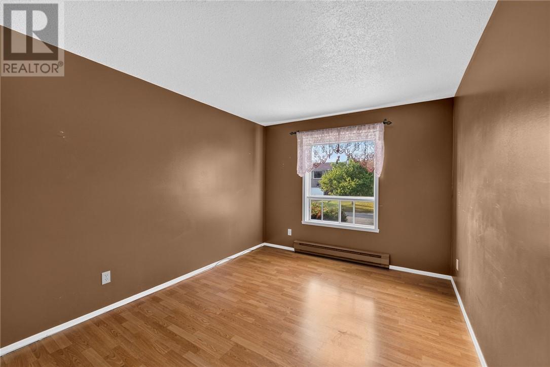 23 Sycamore Street - 25