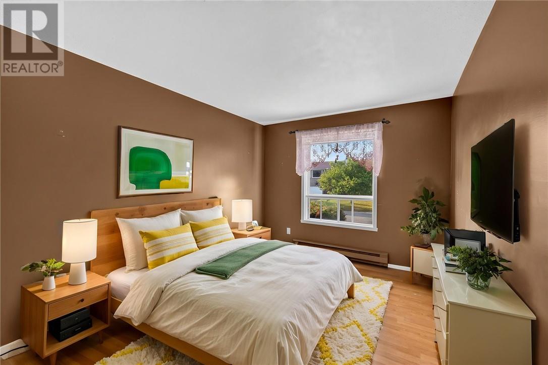 23 Sycamore Street - 26