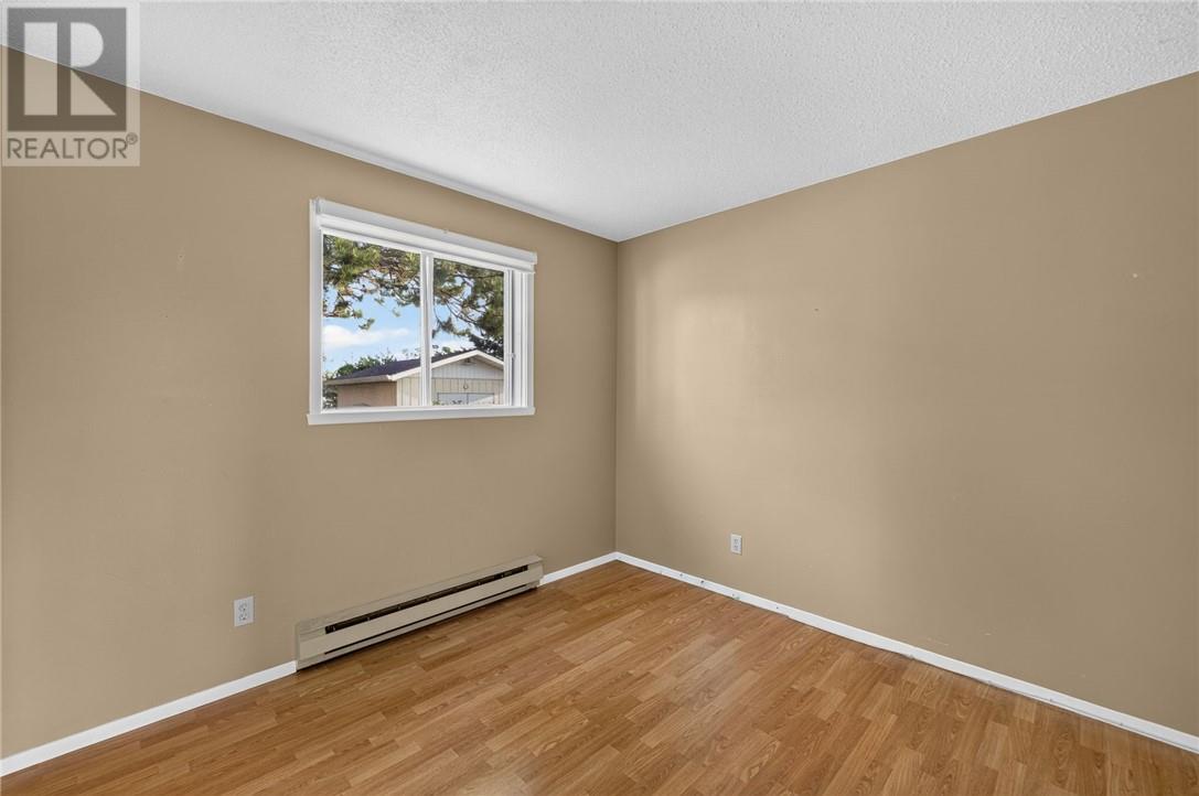 23 Sycamore Street - 27