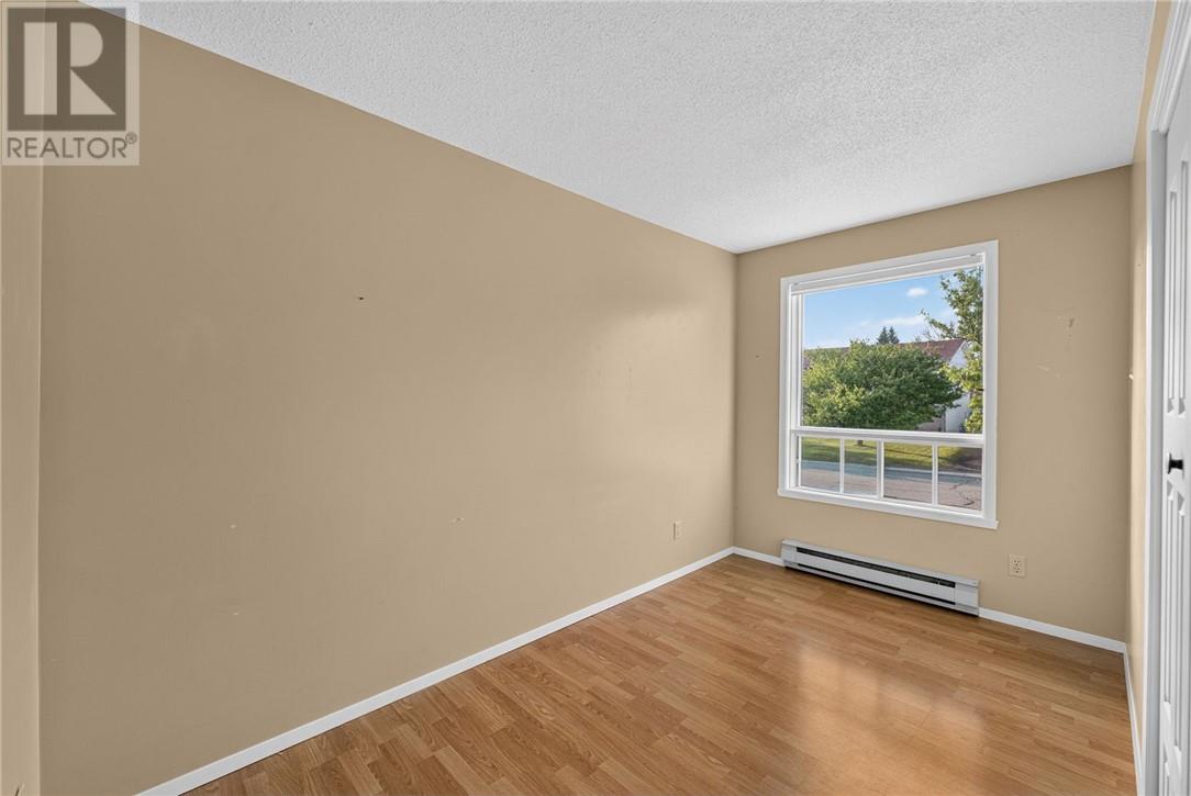 23 Sycamore Street - 29