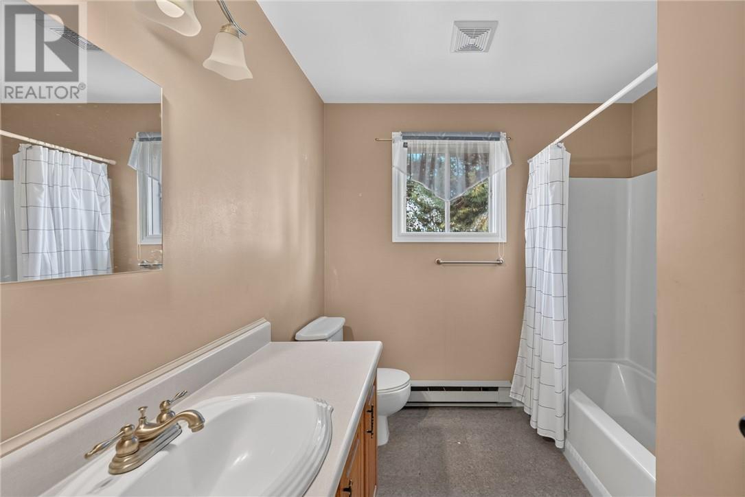 23 Sycamore Street - 31