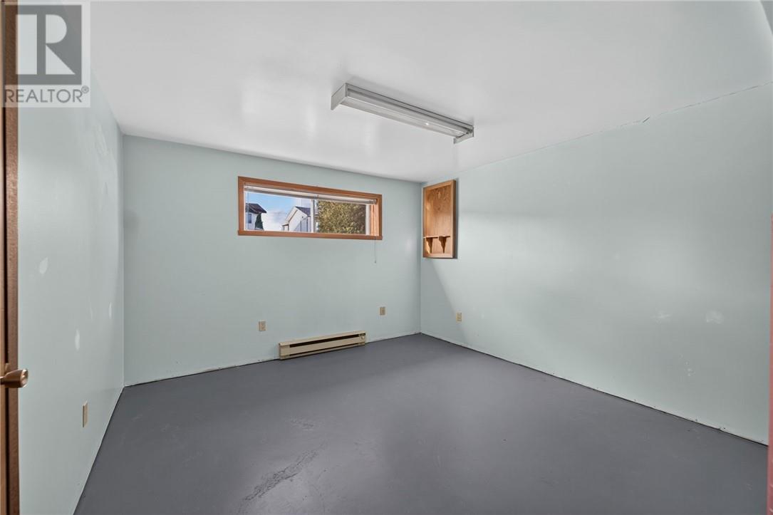 23 Sycamore Street - 34