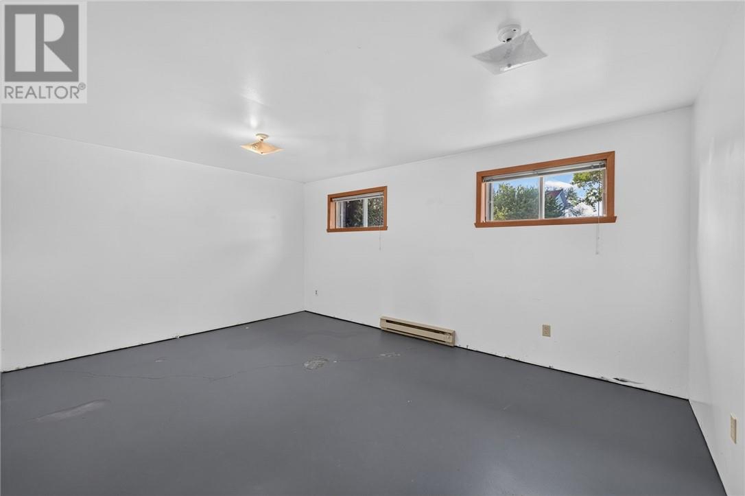 23 Sycamore Street - 37