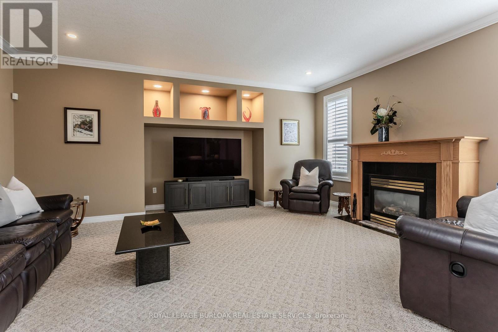 67 WALCOTTE AVENUE - Image 18