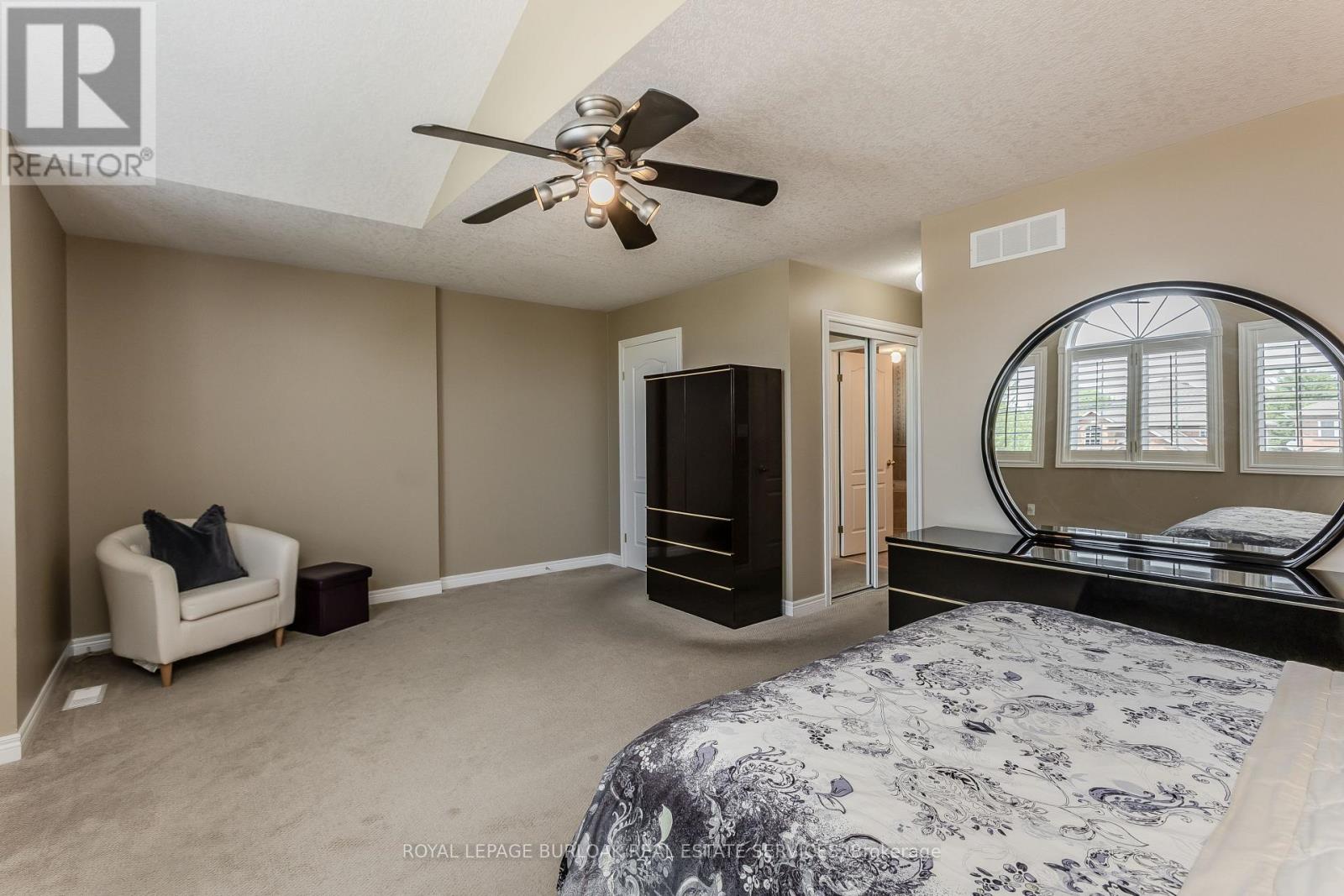 67 WALCOTTE AVENUE - Image 25