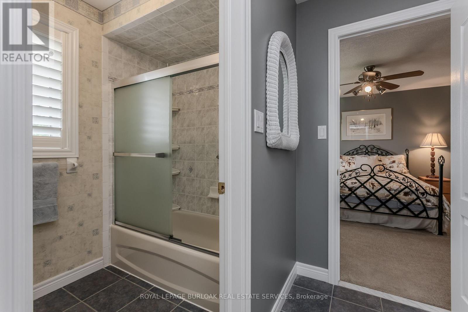 67 WALCOTTE AVENUE - Image 32
