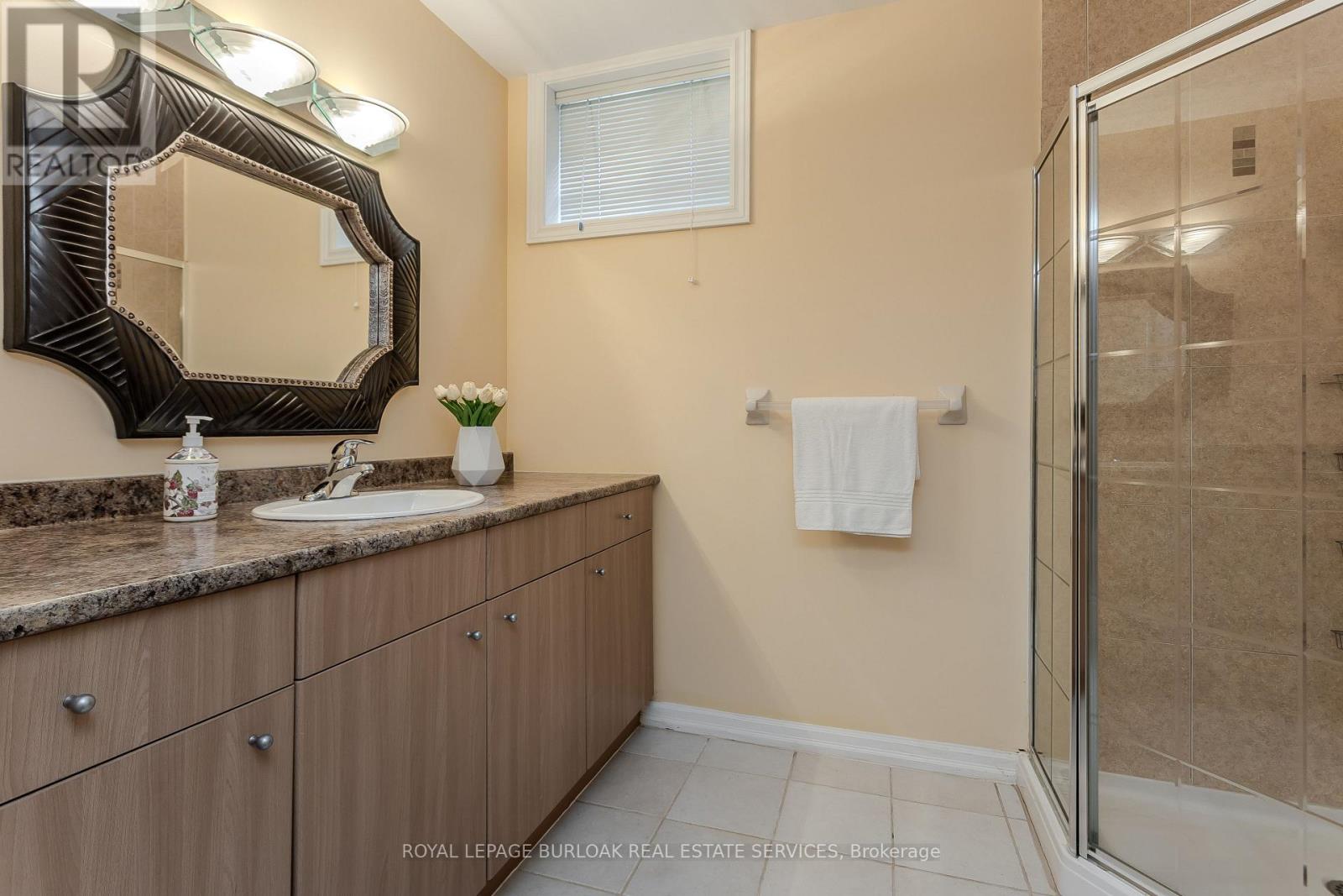 67 WALCOTTE AVENUE - Image 36