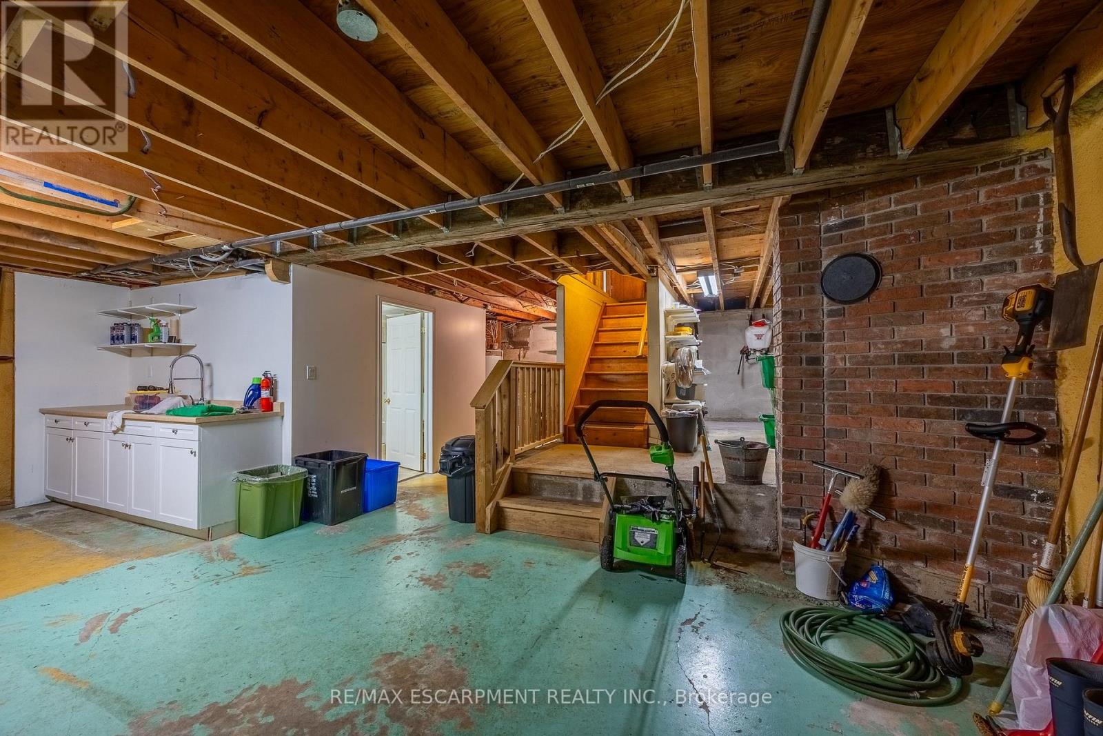 2312 FRONT ROAD - 29