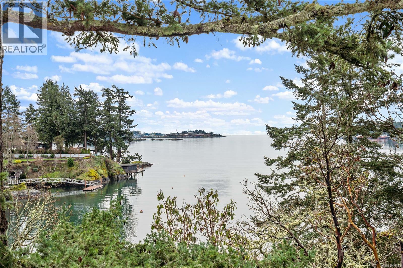 312 Bessborough Ave - 34