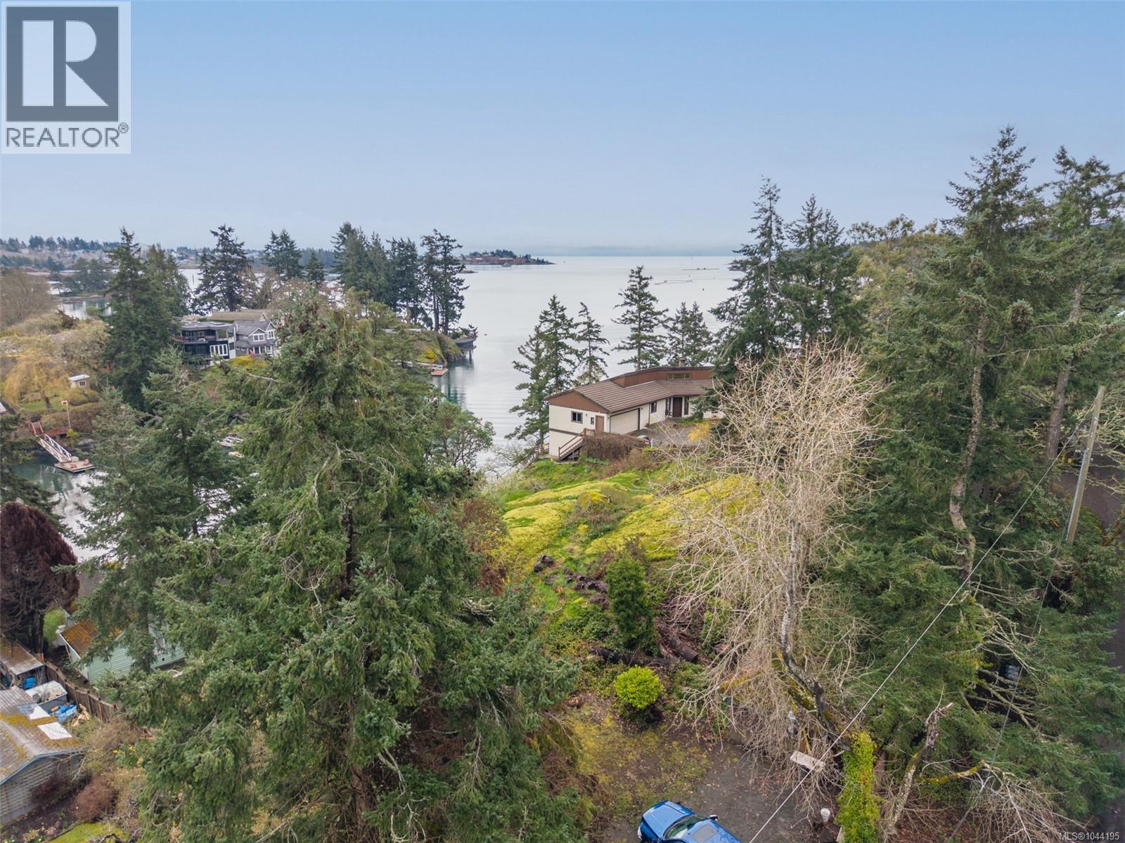 312 Bessborough Ave - 72
