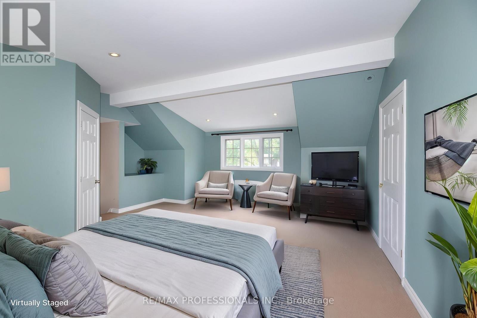 61 GRENVIEW BOULEVARD N - 17