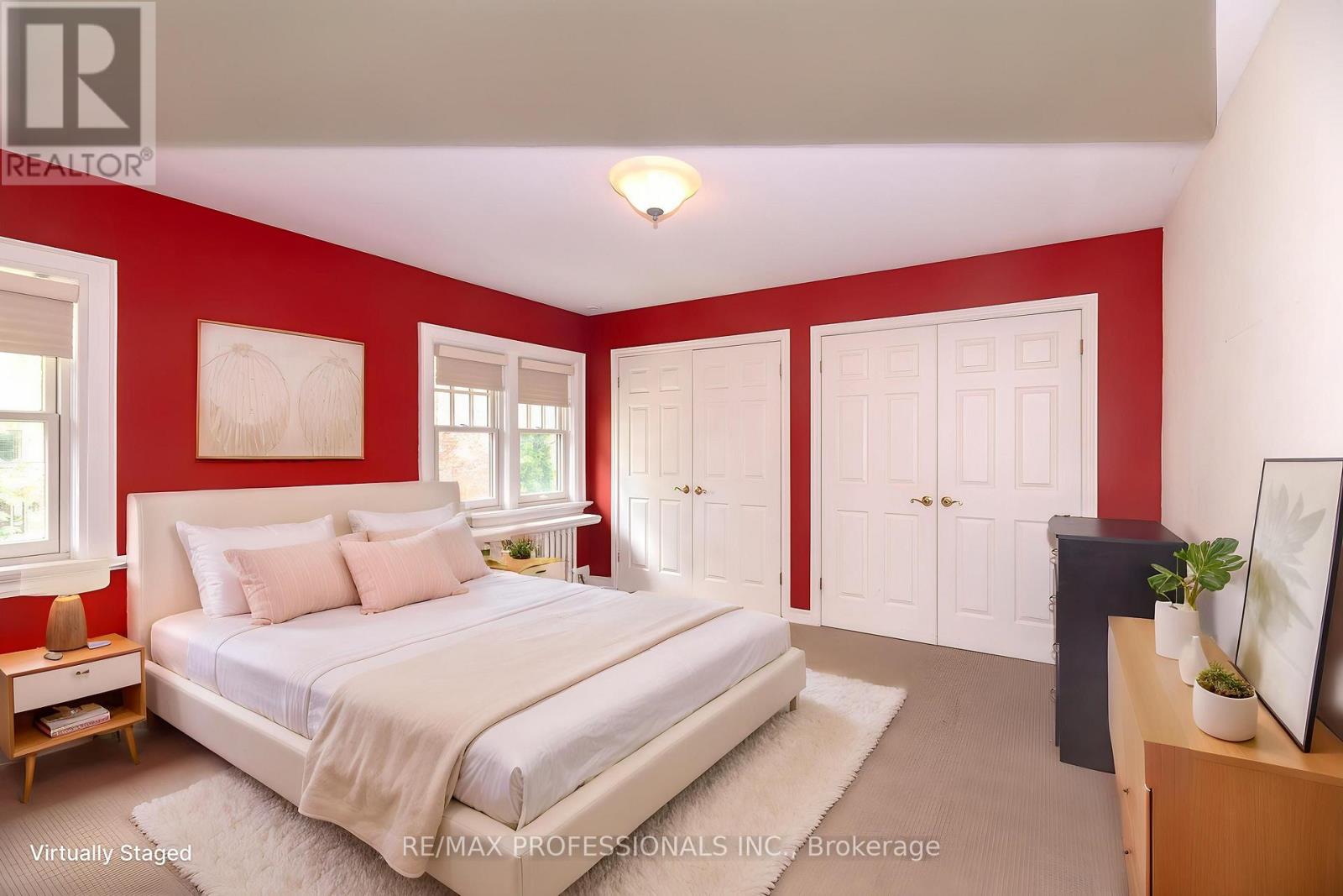 61 GRENVIEW BOULEVARD N - 21