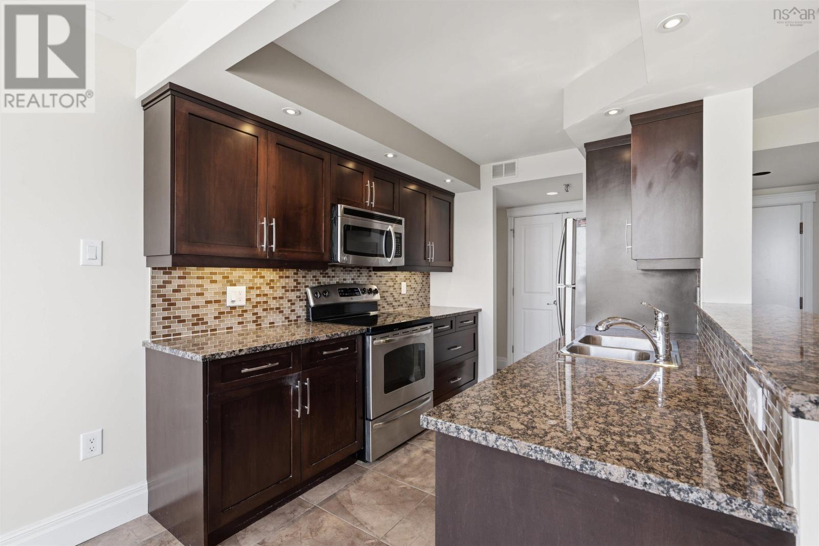 #516 45 Vimy Avenue - 16