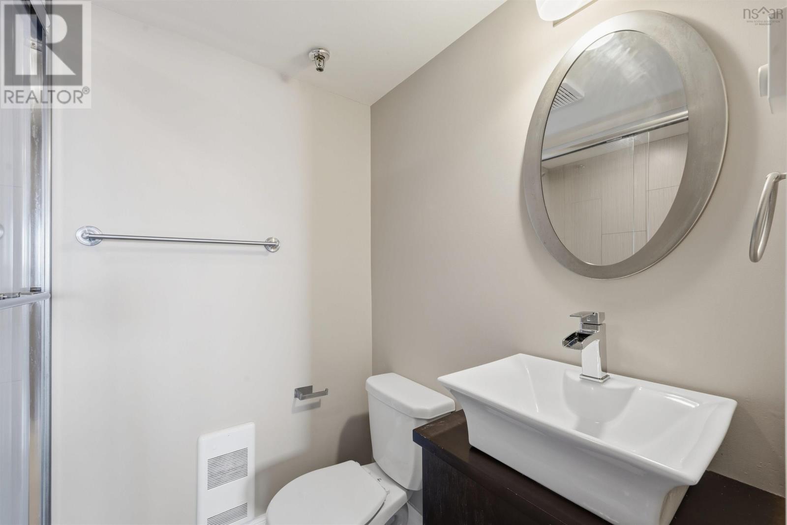 #516 45 Vimy Avenue - 29