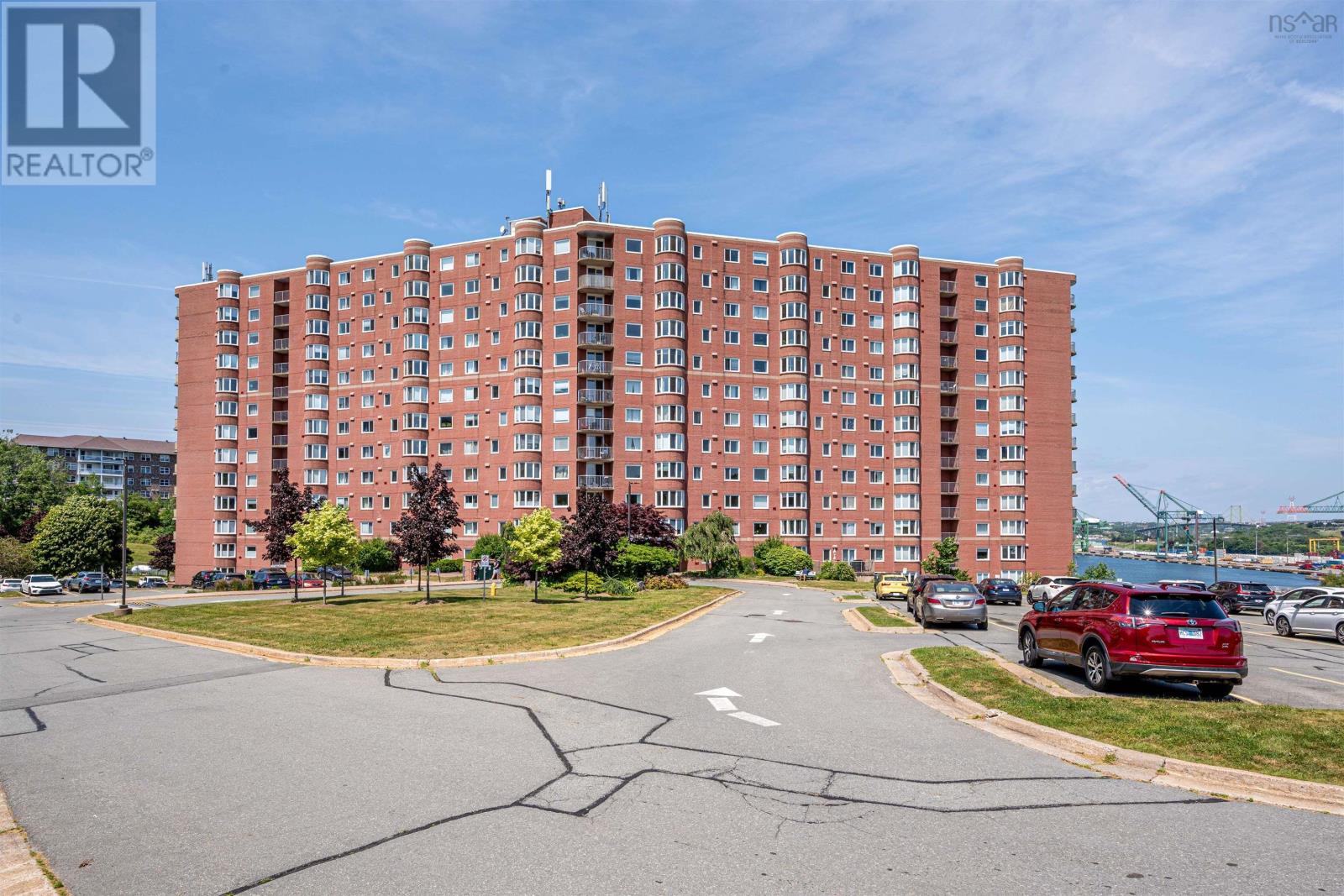 #516 45 Vimy Avenue - 3