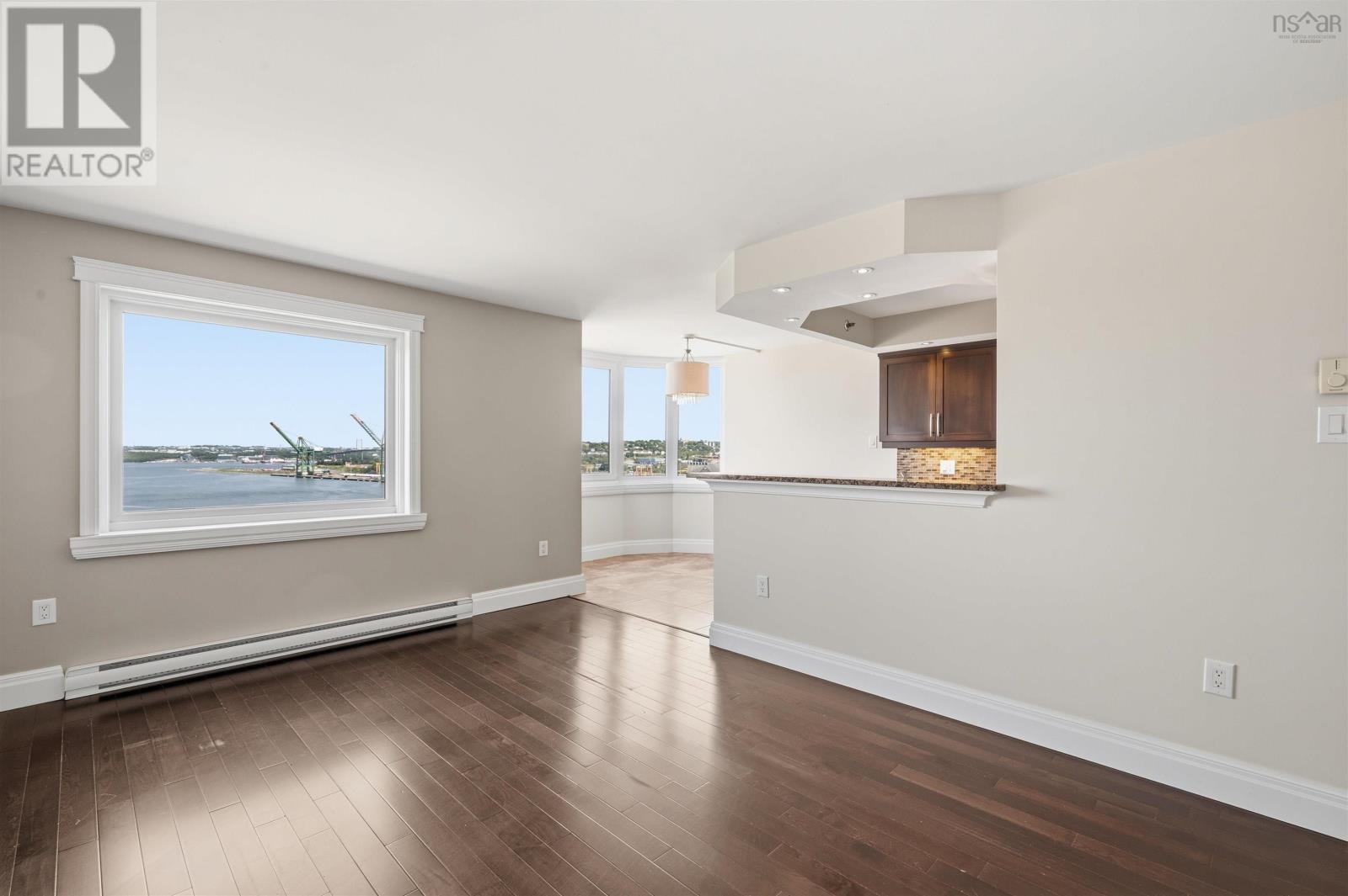 #516 45 Vimy Avenue - 9