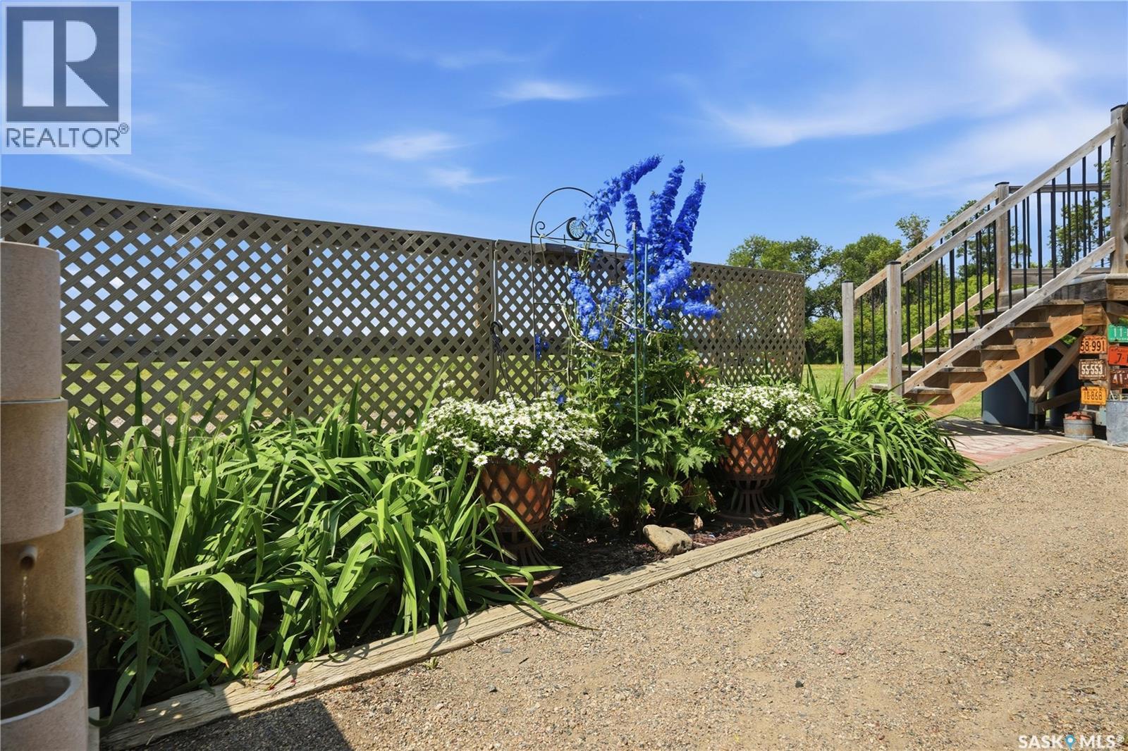 Mickleborough Acreage - Image 33