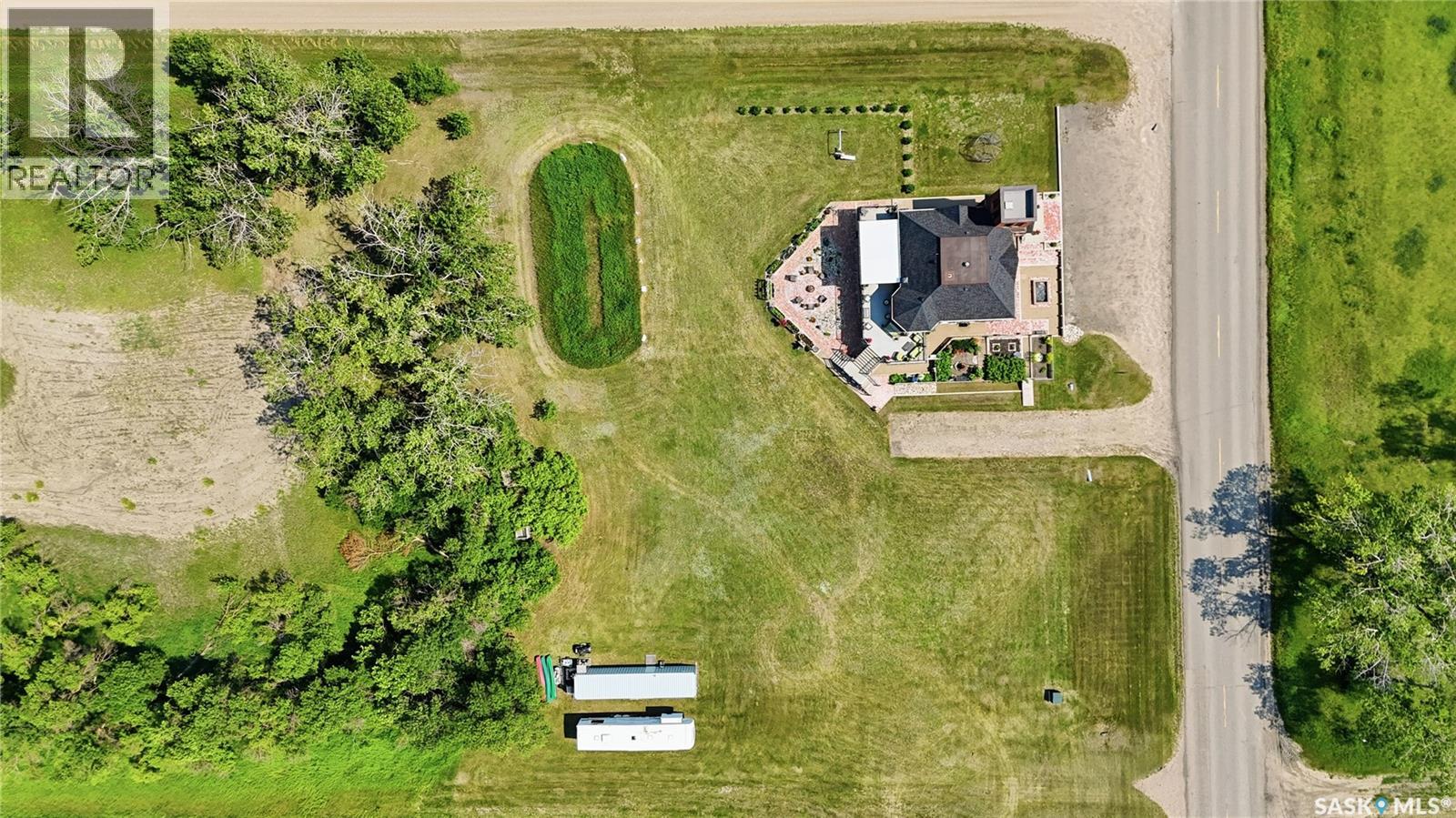 Mickleborough Acreage - Image 4
