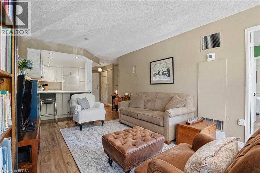 #204 1270 MAPLE CROSSING Boulevard - 12