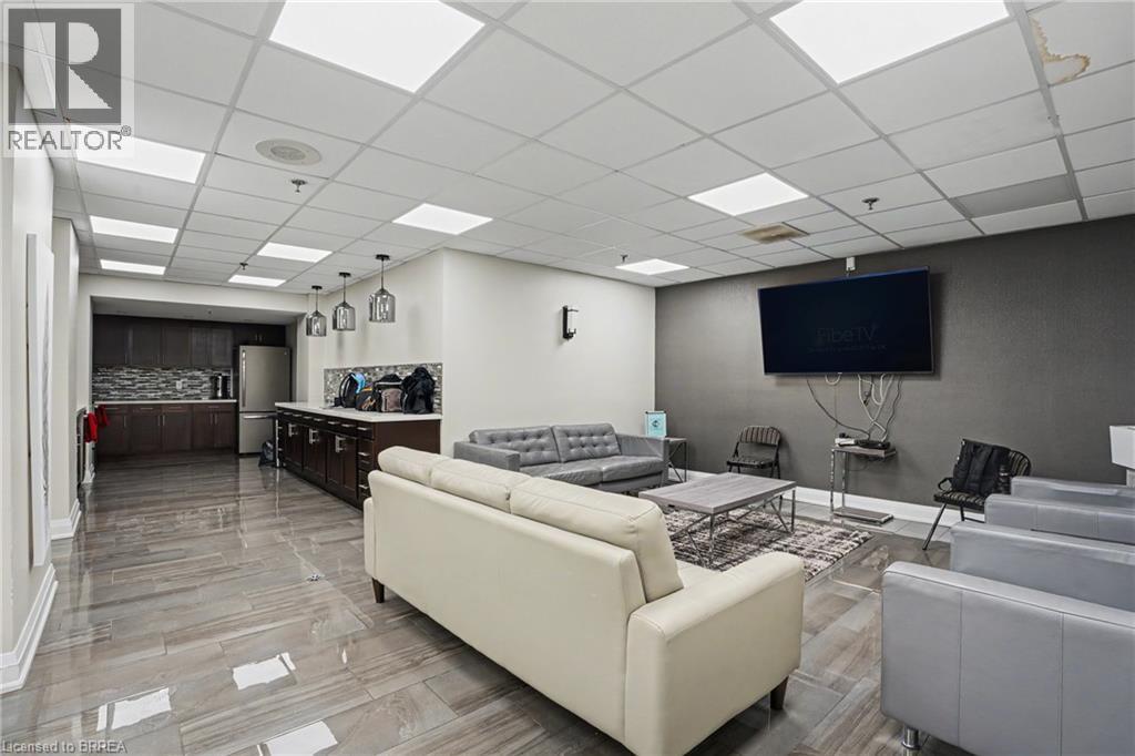 #204 1270 MAPLE CROSSING Boulevard - 32