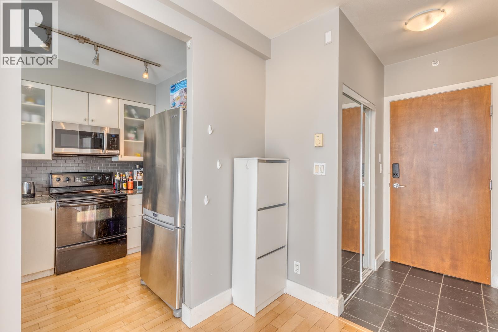 1003 1238 BURRARD STREET, Vancouver photo 8