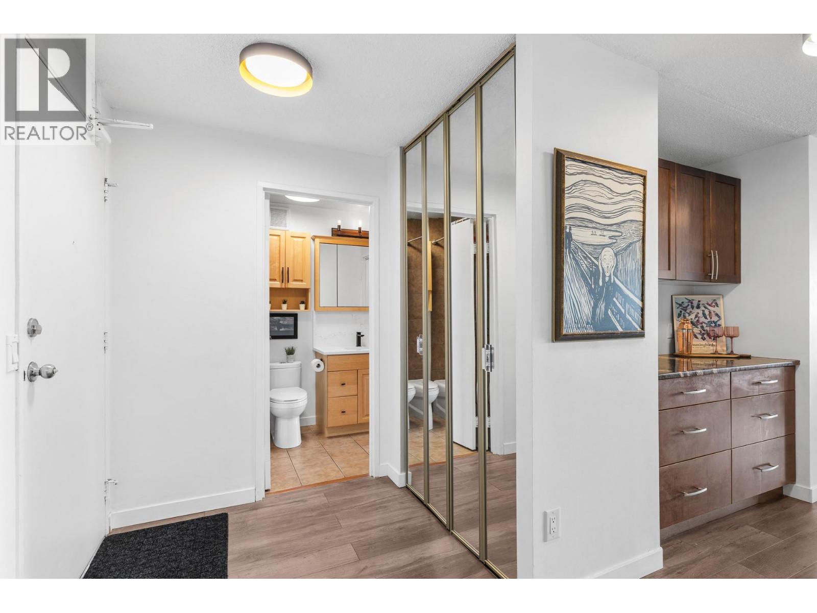 #1205 737 Leon Avenue - 14