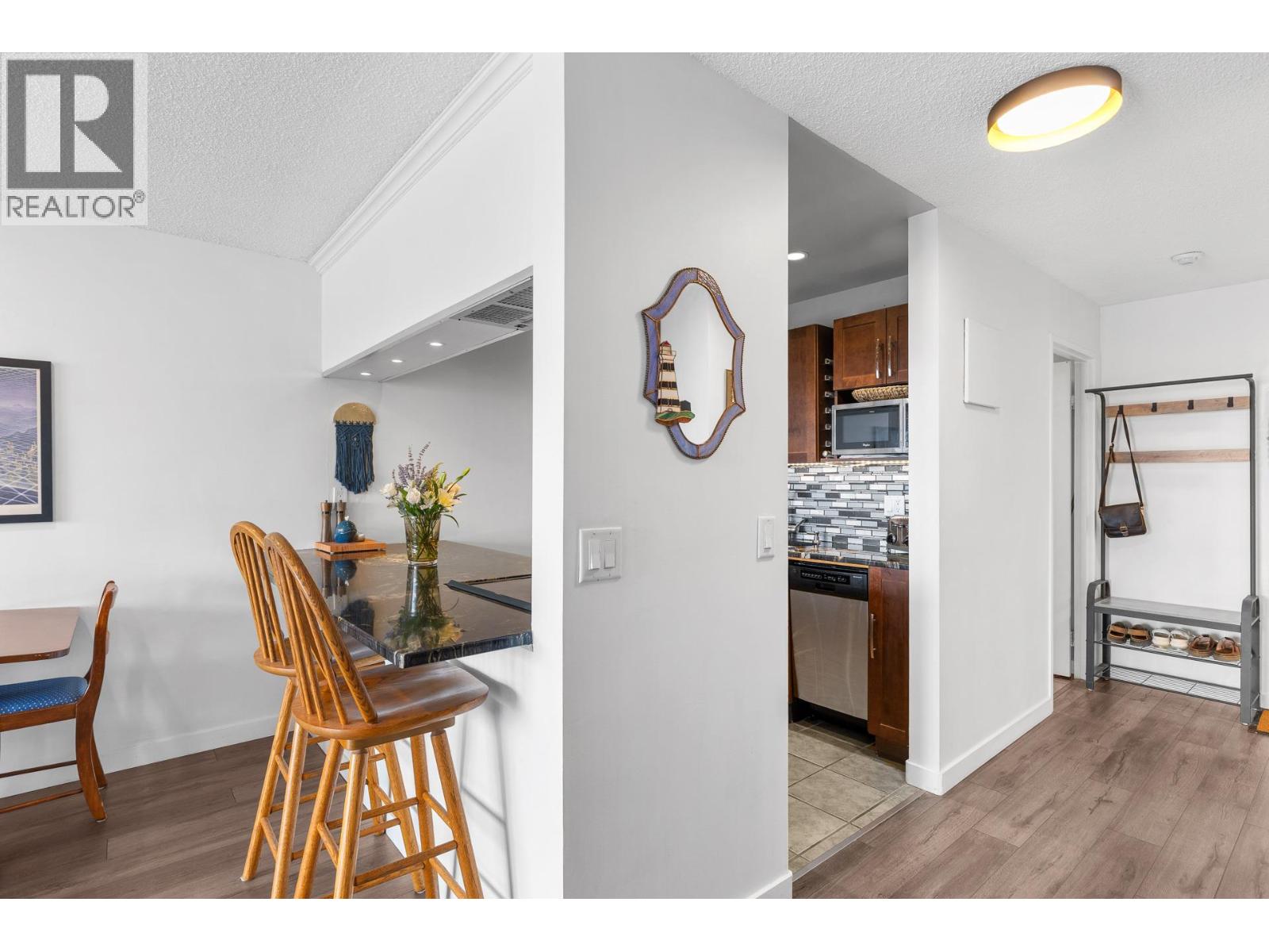 #1205 737 Leon Avenue - 6