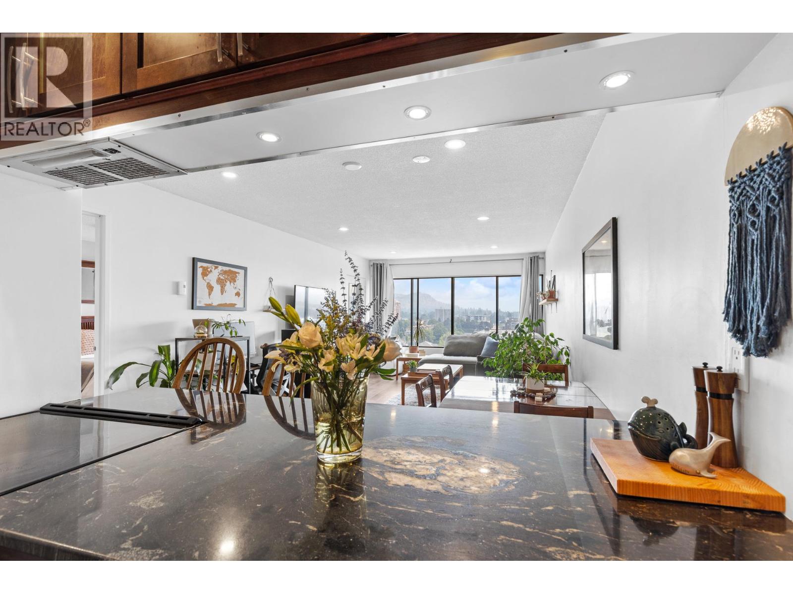 #1205 737 Leon Avenue - 9