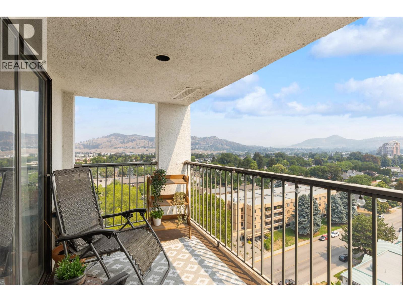 #1205 737 Leon Avenue - 22